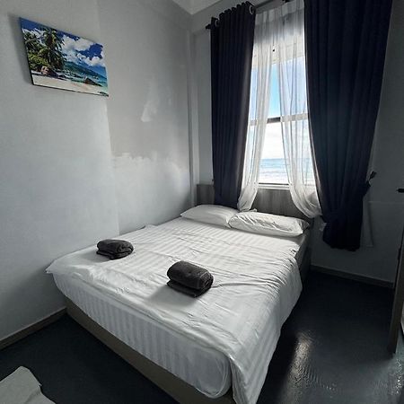 The Room Inn - Pasir Panjang Kampung Kuala Besut Exterior photo