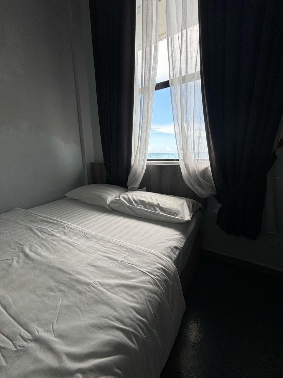 The Room Inn - Pasir Panjang Kampung Kuala Besut Exterior photo